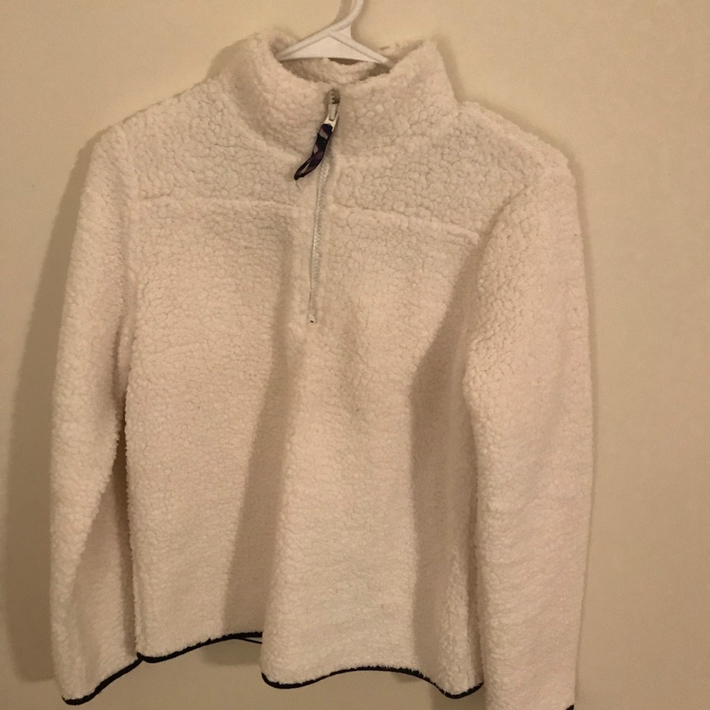 white pullover